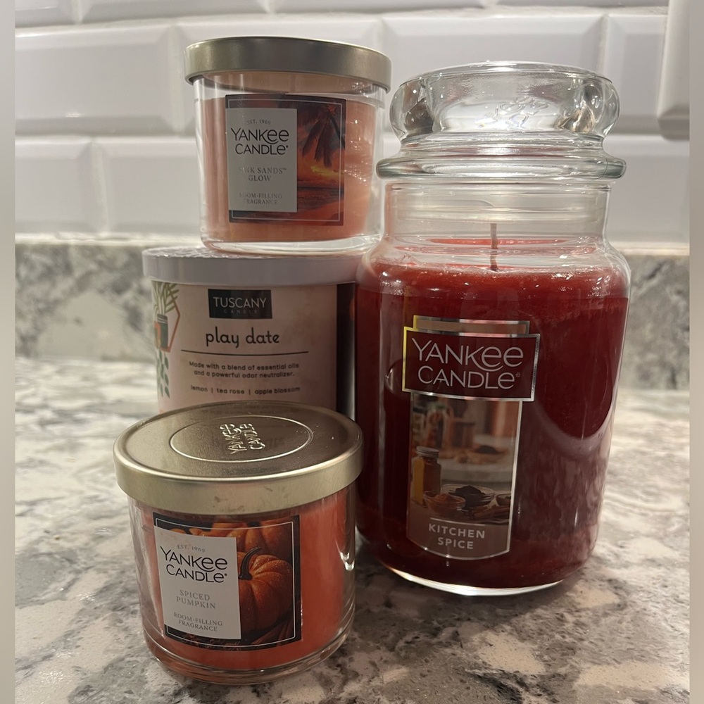 NWT- Yankee Candle Red Kitchen Spice Jar Set